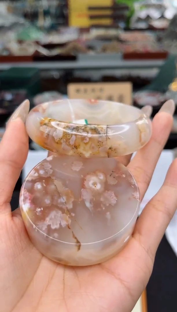 【闪购商品】石英质玉手镯未镶嵌58圈口（赠品镯心）6687260