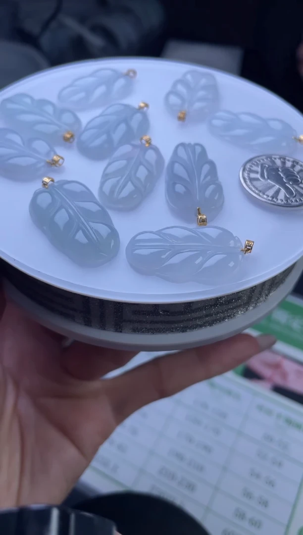 【闪购商品】翡翠颈饰18K金镶嵌YCX-YS0XX1多样性发一