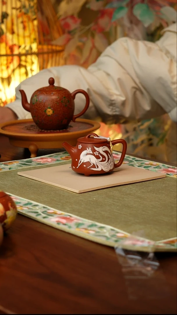 宜兴紫砂原矿手工壶