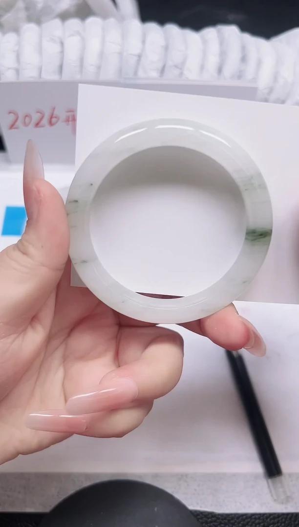 未镶嵌手镯石英质玉82-54