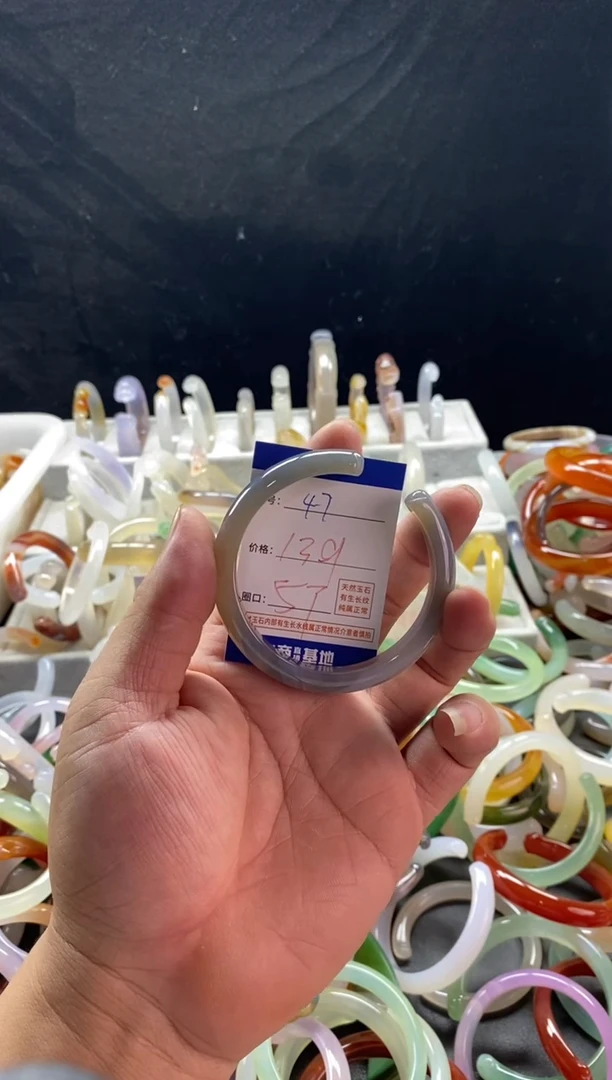 手镯玛瑙/玉髓未镶嵌47