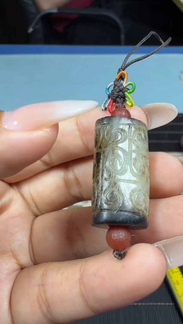 和田玉未镶嵌颈饰1