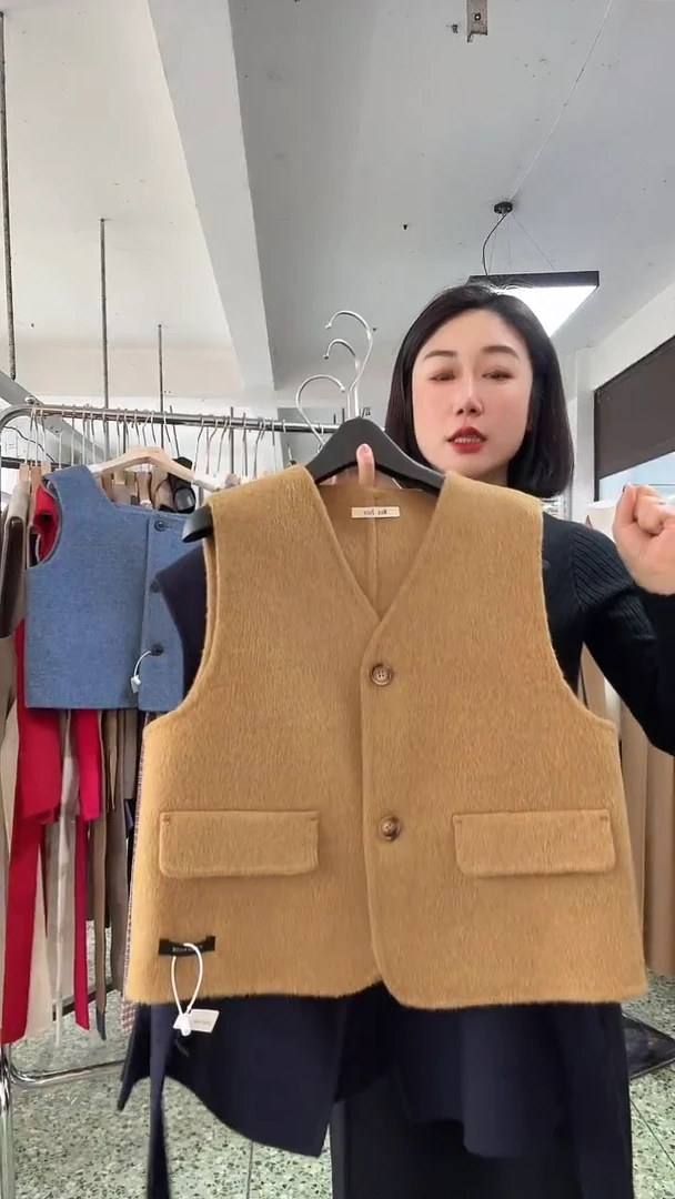 兜盖款秋叶黄的颜色