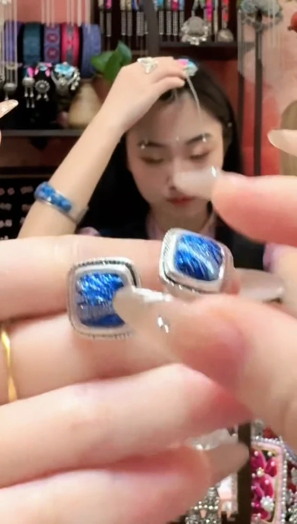 织绣云织谣民族风精美饰品  104