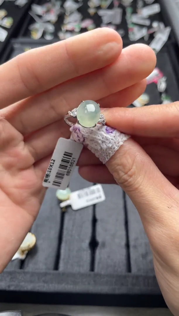 颈饰未镶嵌翡翠我