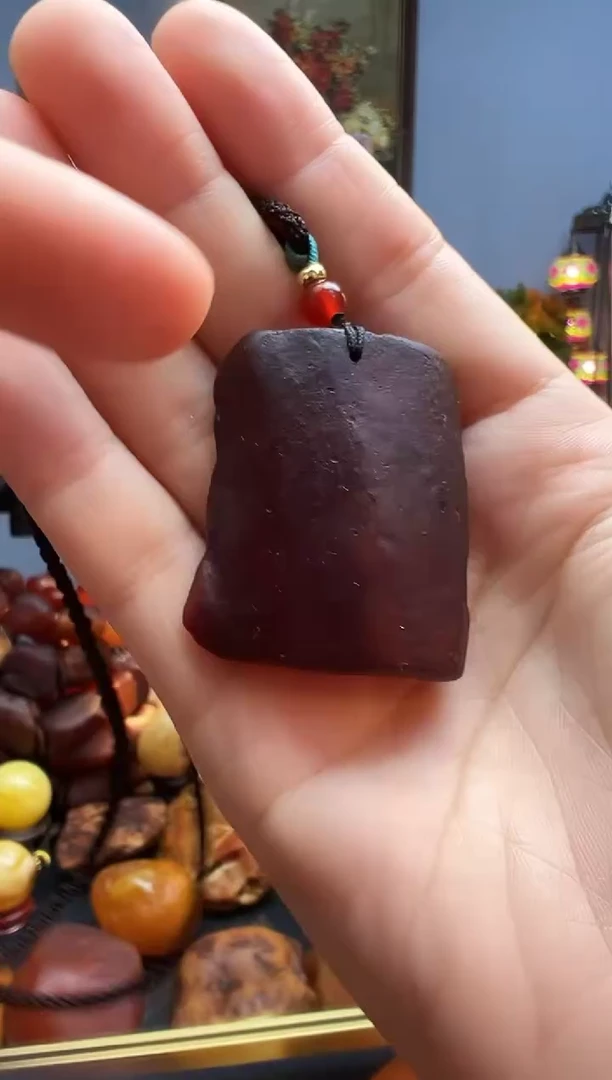 琥珀颈饰未镶嵌挂件