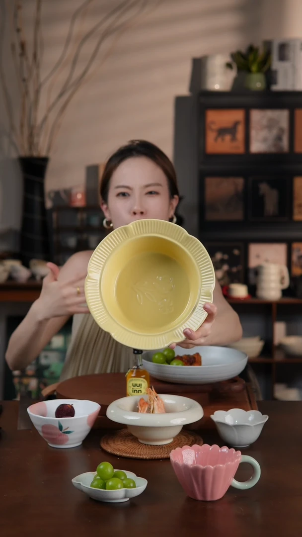 陶瓷奶油风浮雕花卉系列8寸黄色大汤碗 微瑕 凑满20发货