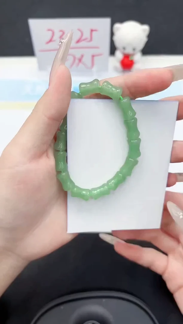 【闪购商品】石英质玉手镯未镶嵌0000