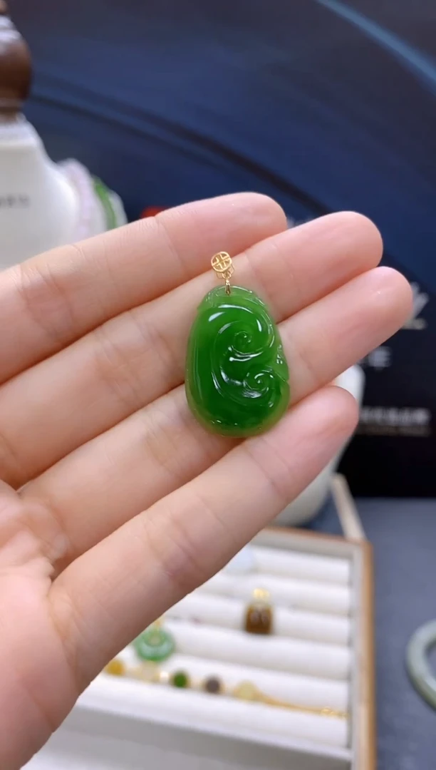 和田玉18K金镶嵌颈饰cg
