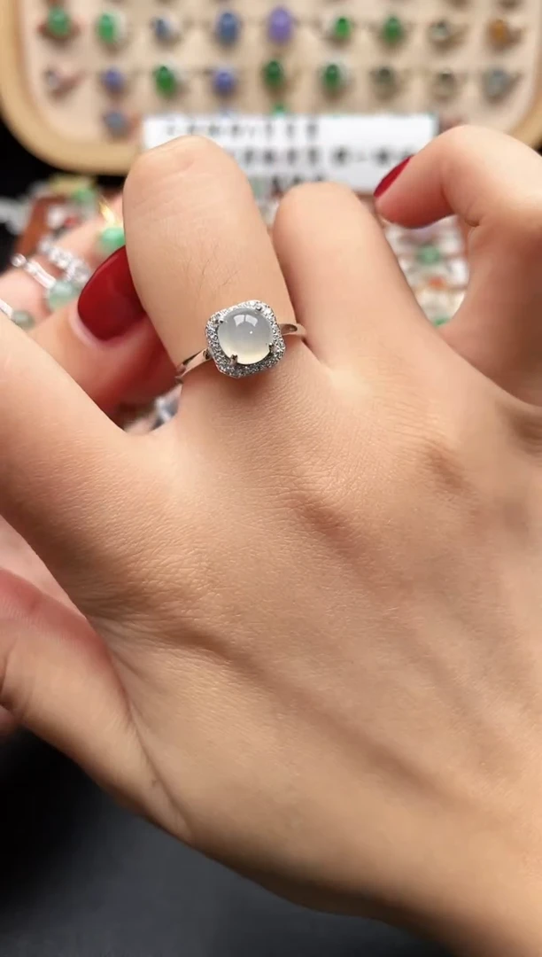 银S925镶嵌戒指翡翠一物一证一礼盒