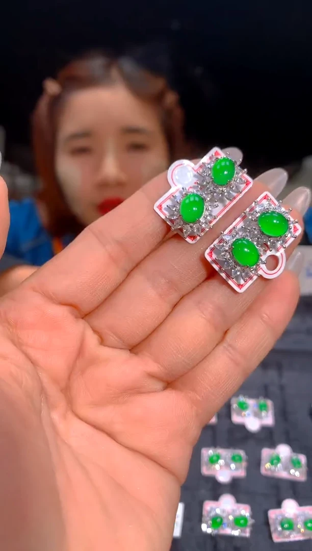 【闪购商品】定制翡翠未镶嵌26-多样性发货（发其一）