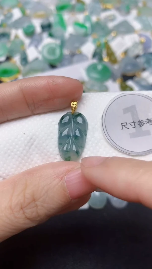 颈饰未镶嵌翡翠天然缅甸A货翡翠