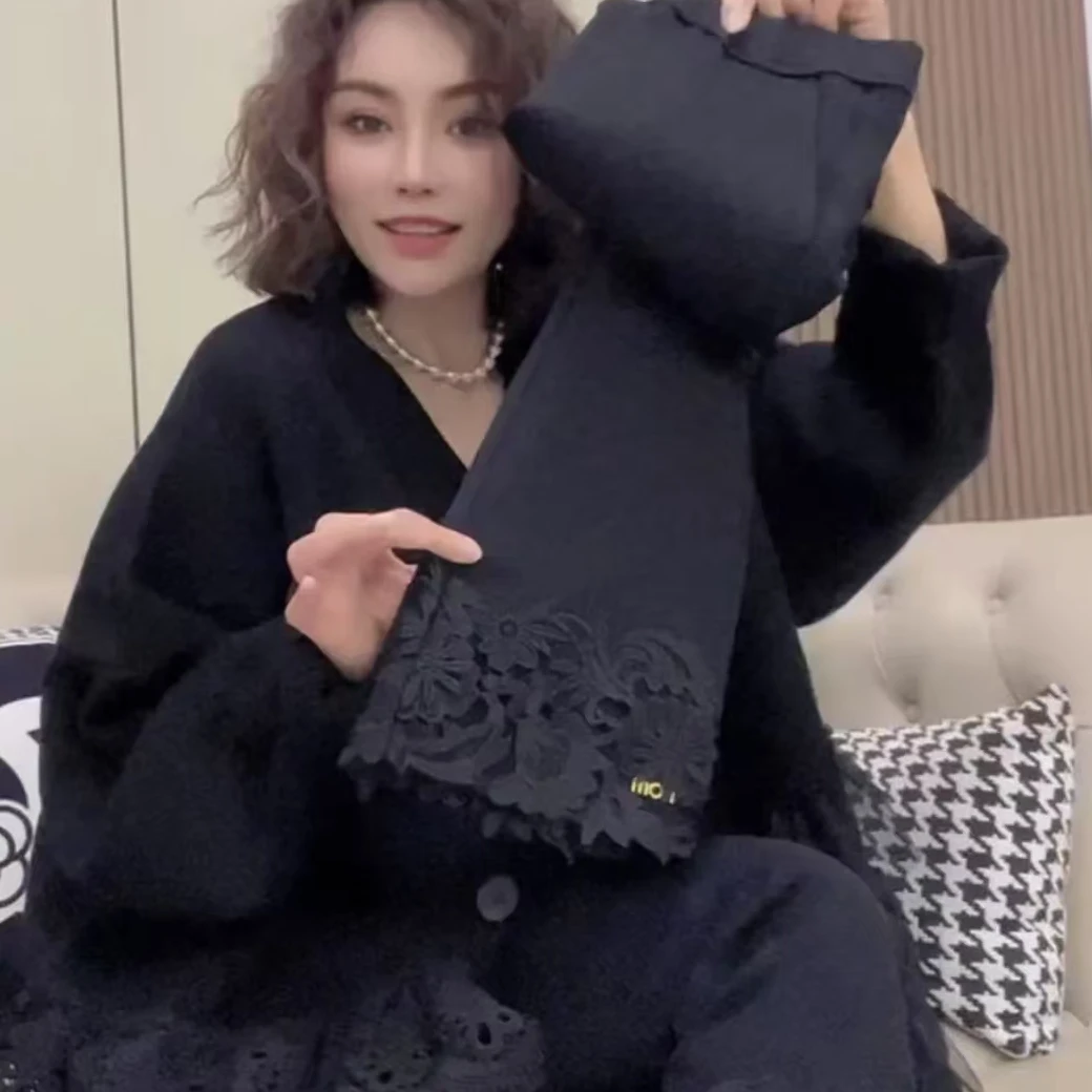 网红同款蕾丝拼接春夏新款黑色名媛微喇裤修身高腰显瘦喇叭裤8501