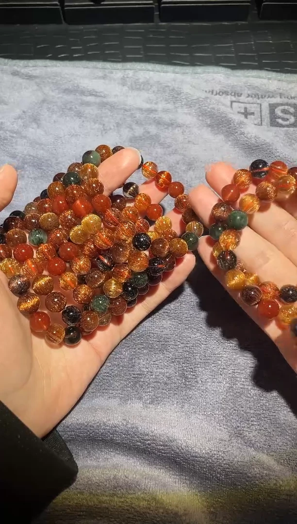 【闪购商品】水晶手链未镶嵌彩发单圈（多样性发其一）