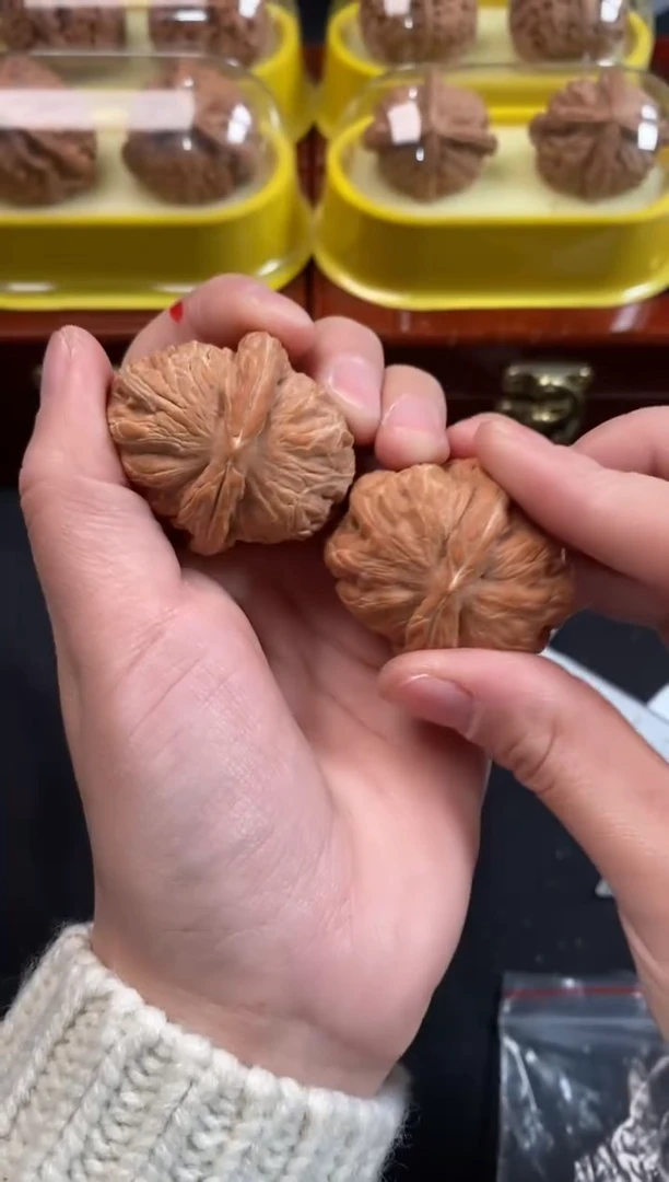 把件文玩核桃元宝40尺N747