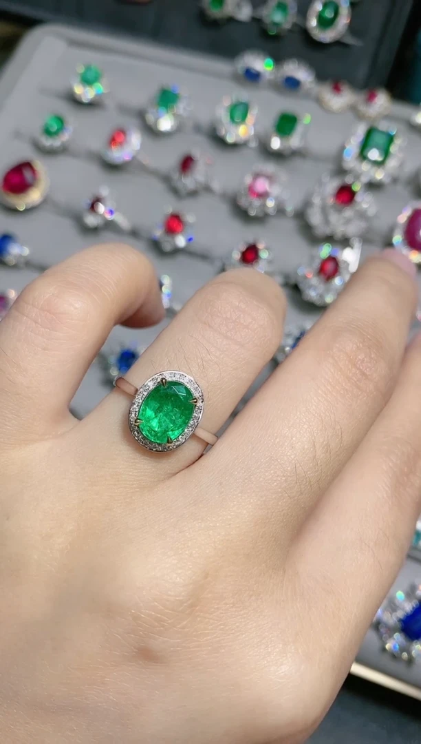 18K金镶嵌18K金戒指祖母绿.