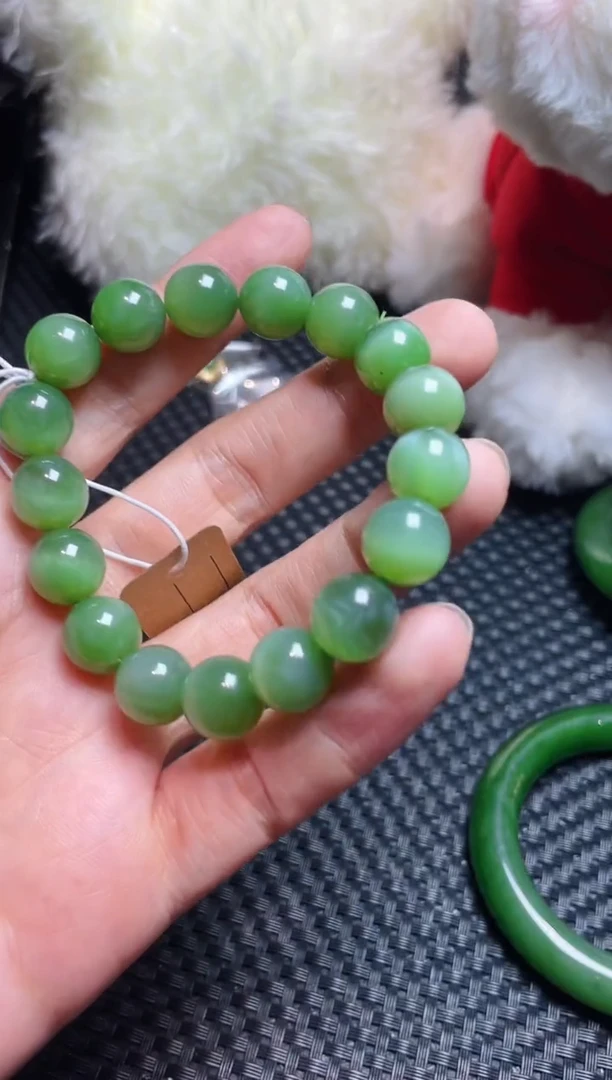 颈饰未镶嵌和田玉和田玉碧玉微猫眼手串12mm