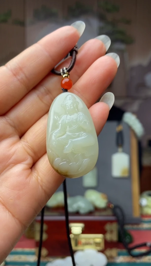 颈饰未镶嵌和田玉拍一发一