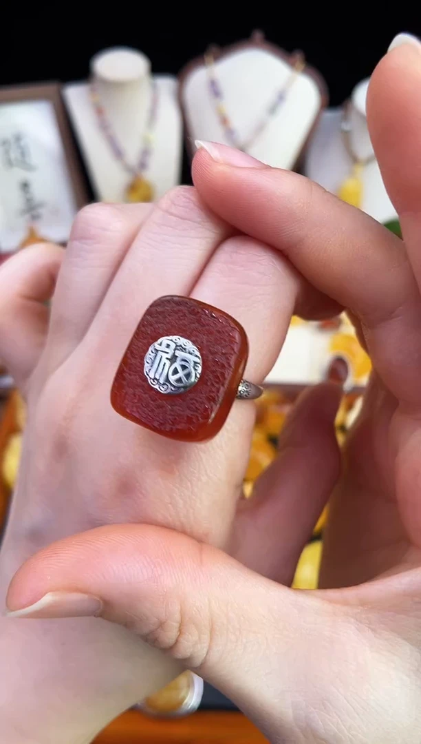 琥珀未镶嵌珠宝奇石柒月