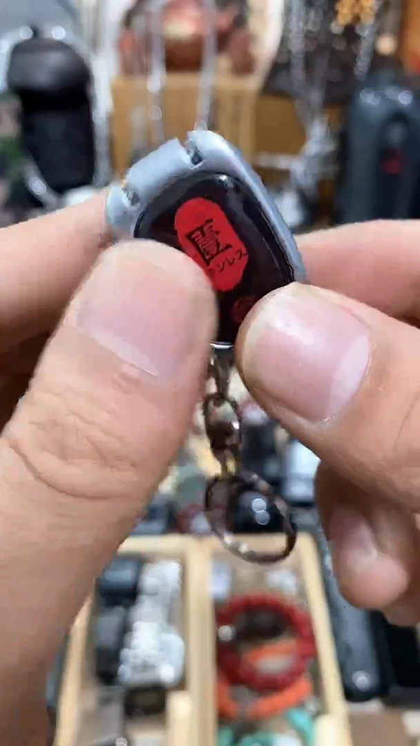 瓷片闪购商品  如图所示