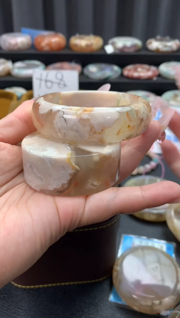未镶嵌手镯石英质玉（57圈口）赠送镯心