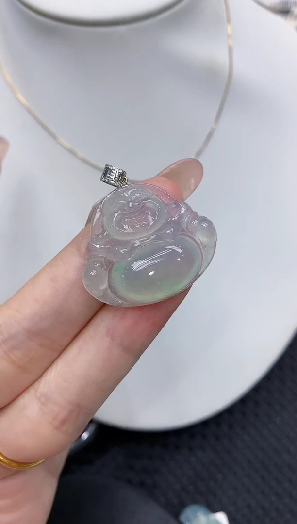 翡翠18K金镶嵌颈饰111111111