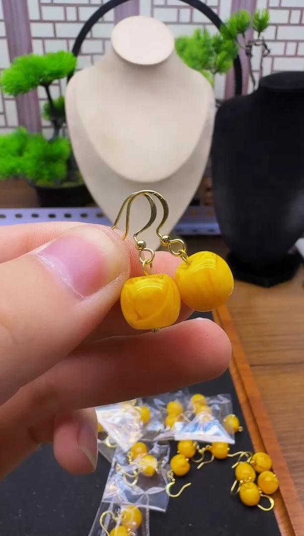 蜜蜡14K金镶嵌耳饰E01