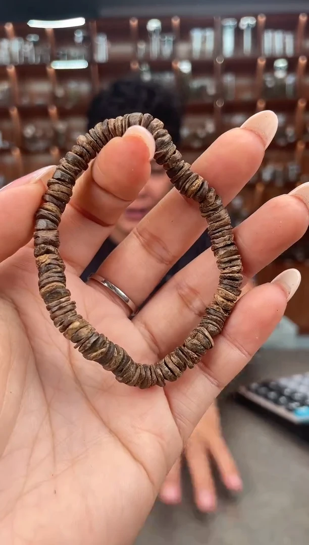 【闪购商品】沉香手串169号沉水达拉干多样性发一条