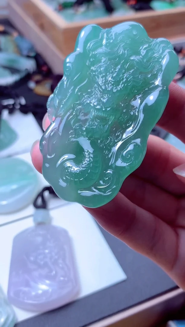 颈饰未镶嵌翡翠天然A货翡翠