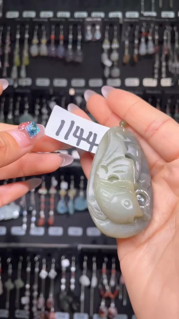紫晶耳饰银S925镶嵌喜欢拍