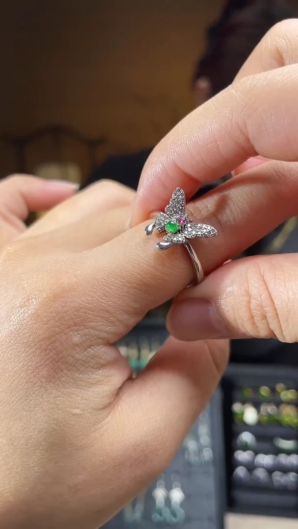 翡翠银S925镶嵌耳饰翡翠