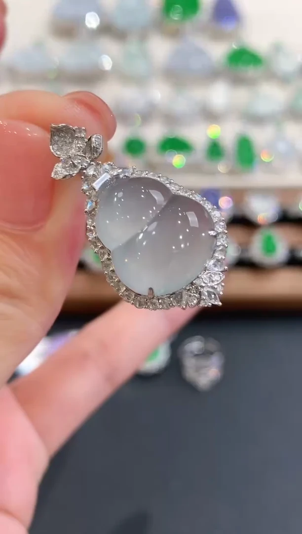 吊坠(不含链)18K金镶嵌翡翠q57