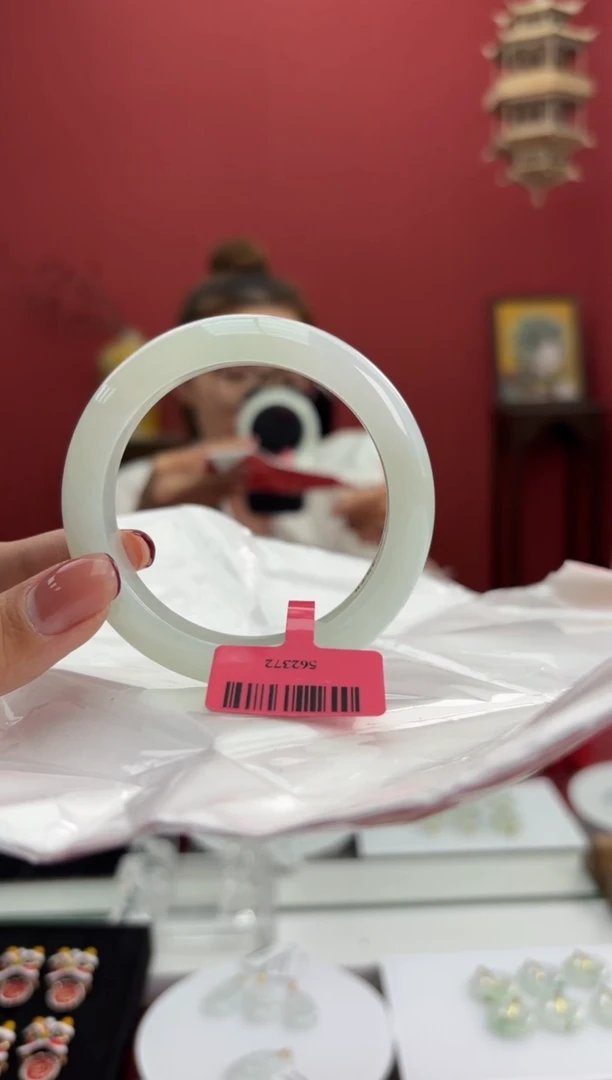 【闪购商品】翡翠手镯未镶嵌2手镯