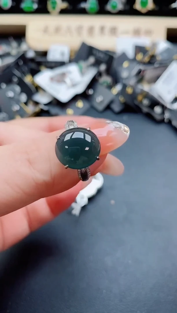 银S925镶嵌戒指翡翠1