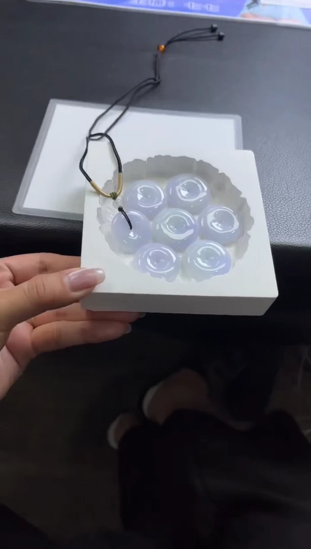 【闪购商品】翡翠颈饰未镶嵌A423多样性发一件/配绳子