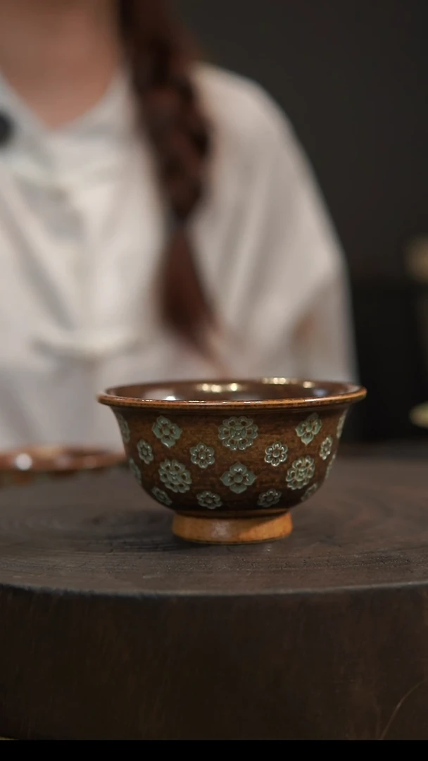 杯子子*草木灰釉水 压手杯