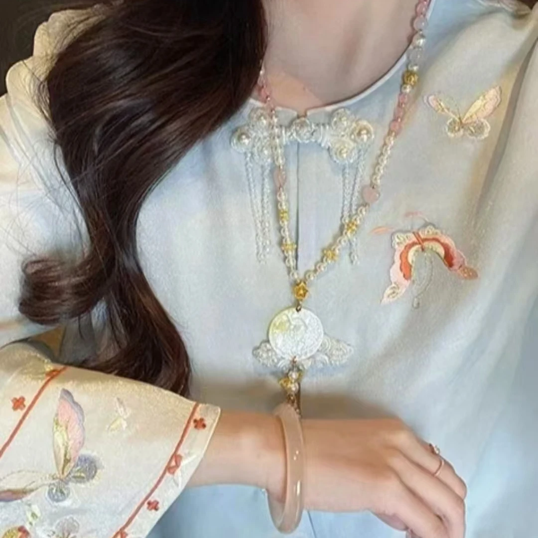 新中式国风女秋季高级感气质盘扣上衣