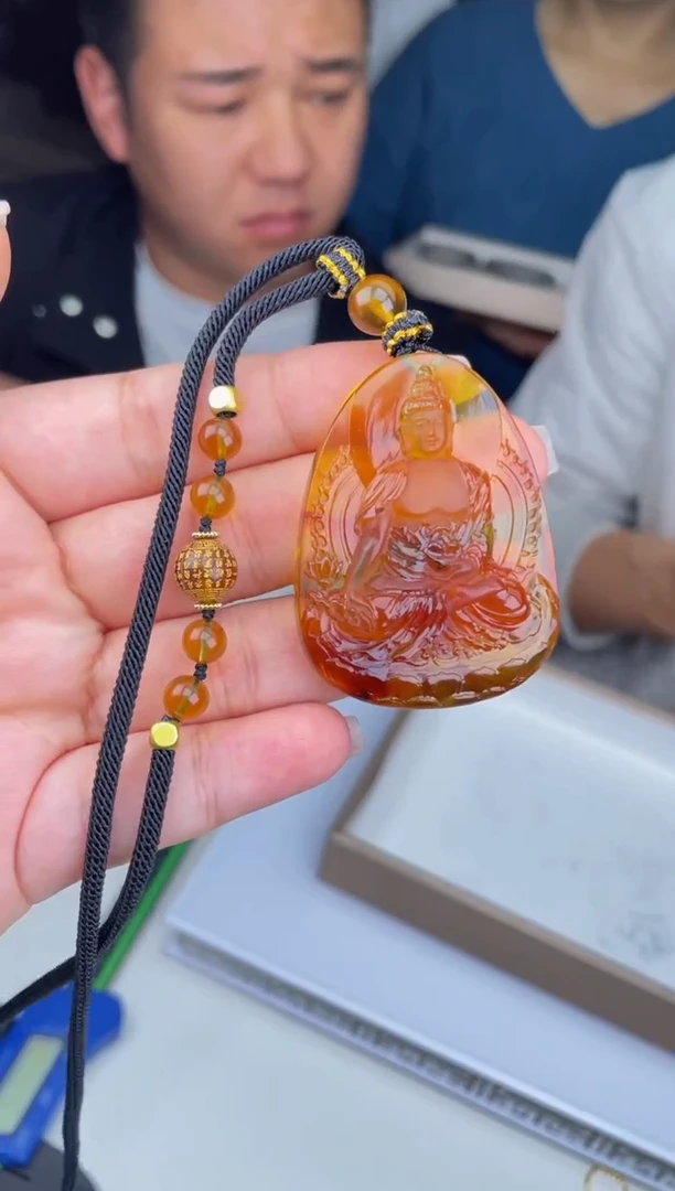 【闪购商品】定制琥珀天然琥珀拍一发一