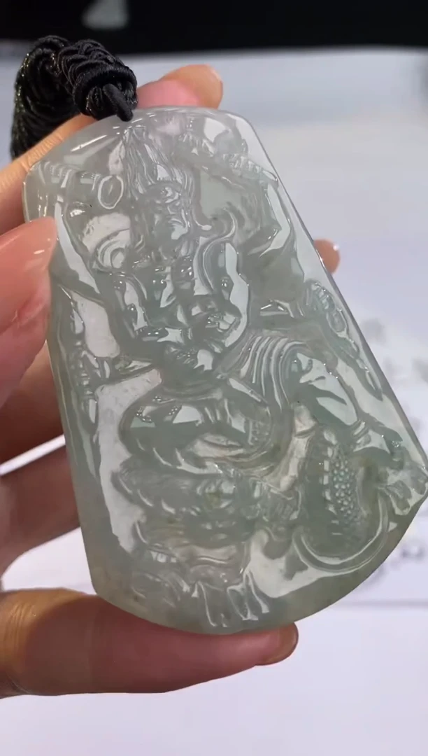 未镶嵌挂件翡翠305486      多人