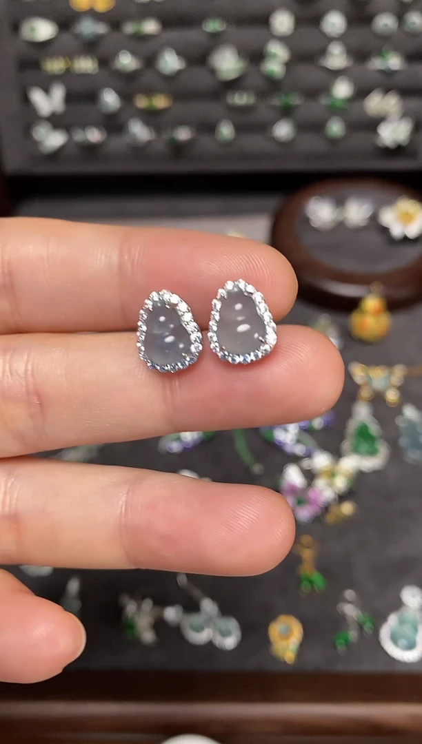 银S925镶嵌翡翠耳饰葫芦耳钉