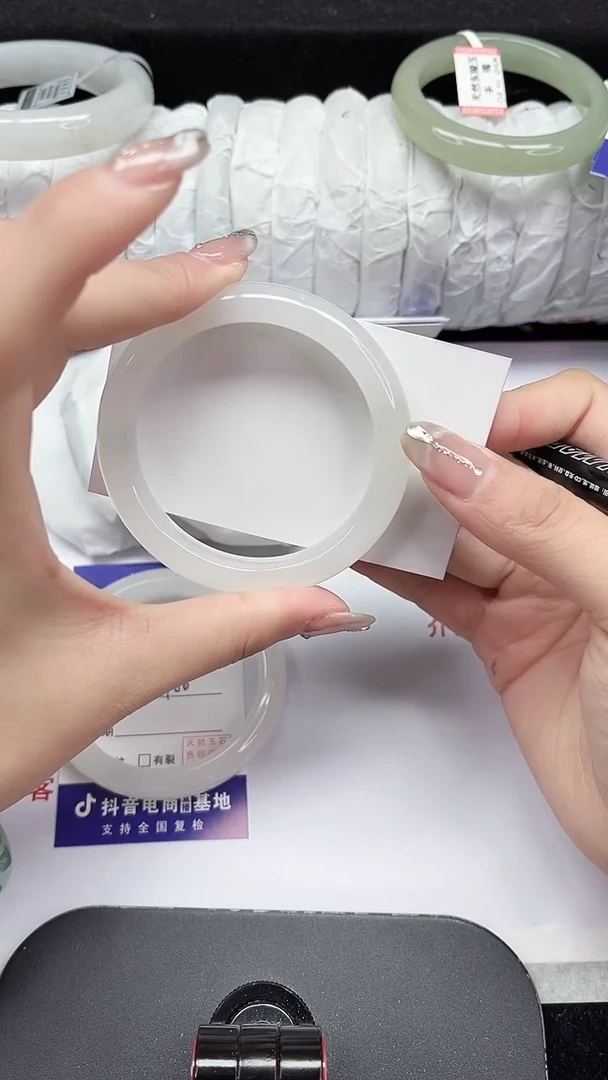 未镶嵌手镯石英质玉131-54/55