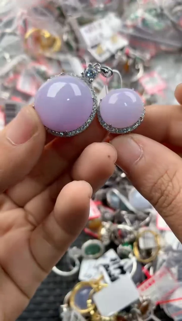 银S925镶嵌戒指翡翠666               1