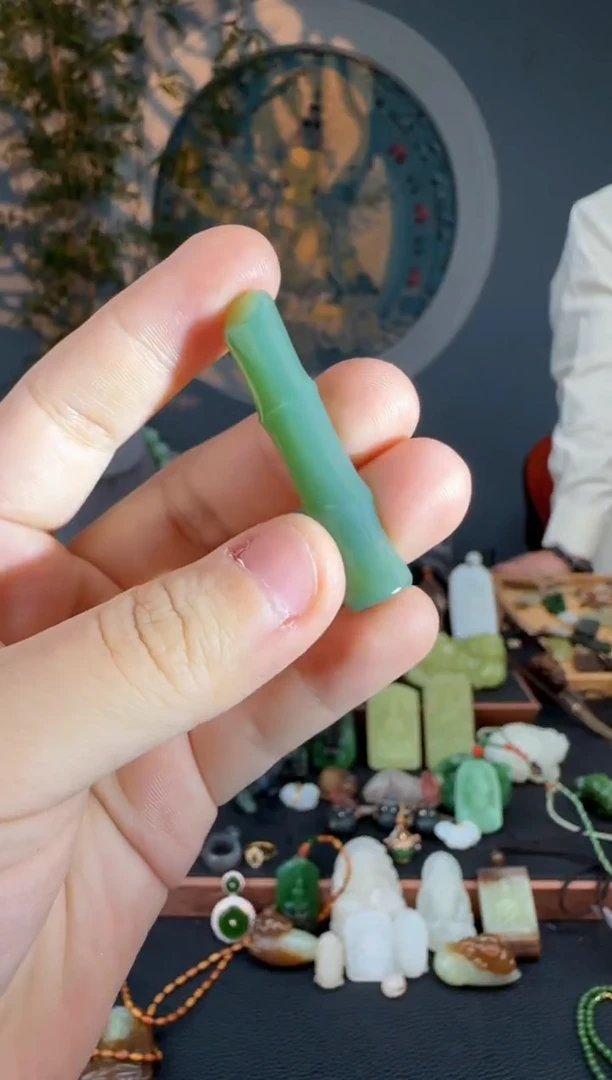 颈饰未镶嵌和田玉小*湉和田玉