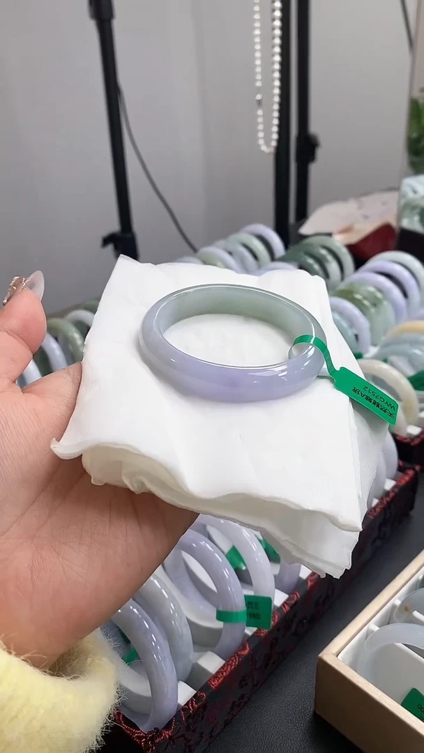 【闪购商品】翡翠手镯未镶嵌00009991