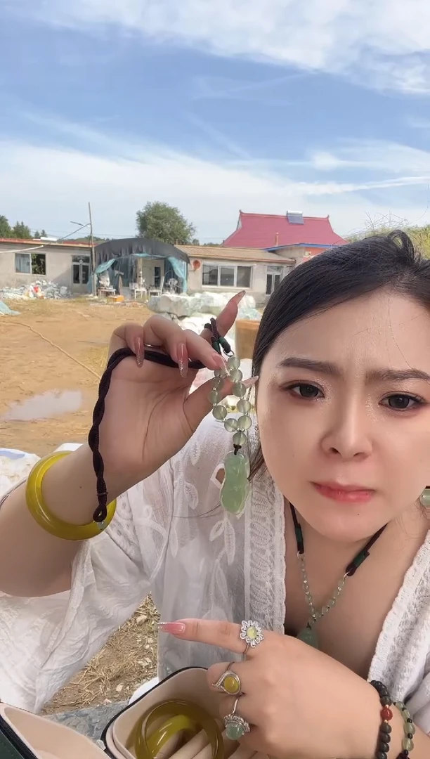 未镶嵌蛇纹石玉皮裘动动发财的小手点一点 辛苦哥哥姐姐点点赞