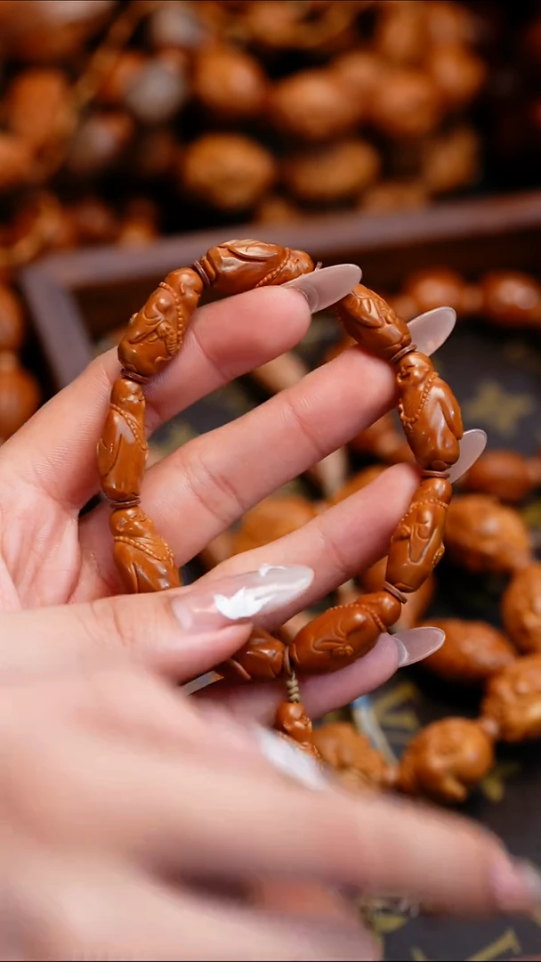 【闪购商品】橄榄核吊坠苏工橄榄核