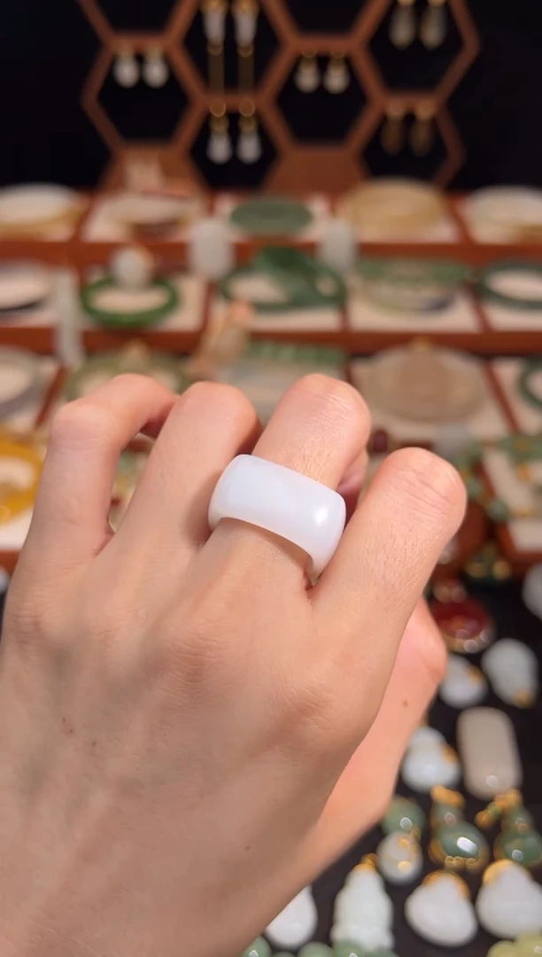 未镶嵌戒指和田玉1617