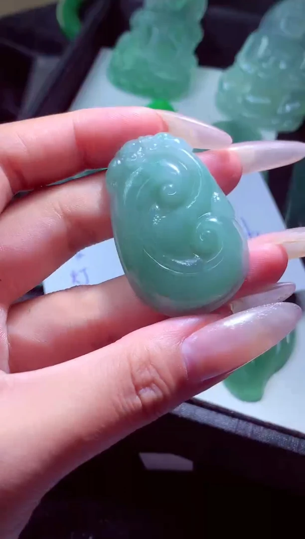 定制翡翠未镶嵌心**悦天然缅甸翡翠A货毛货定制吊坠