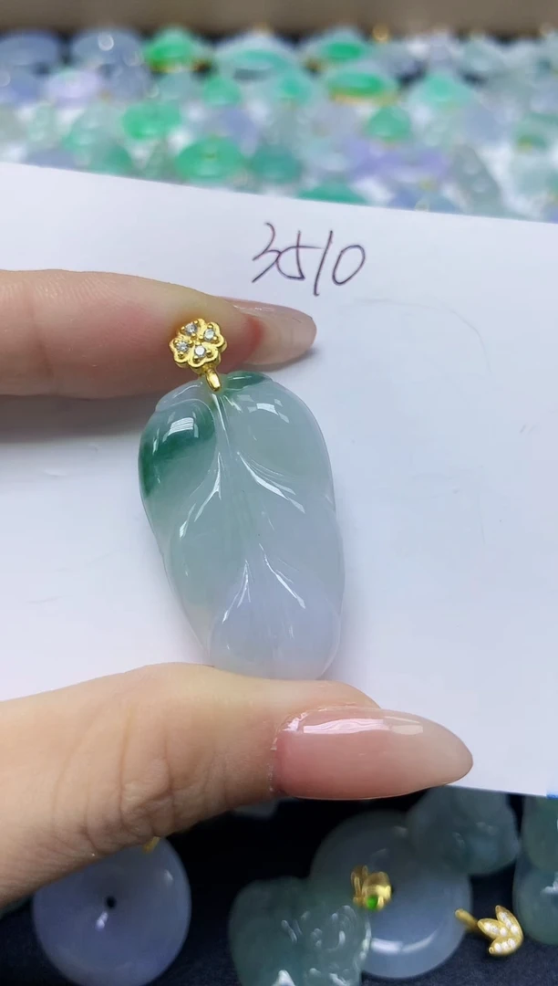 翡翠未镶嵌颈饰天然缅甸翡翠A货