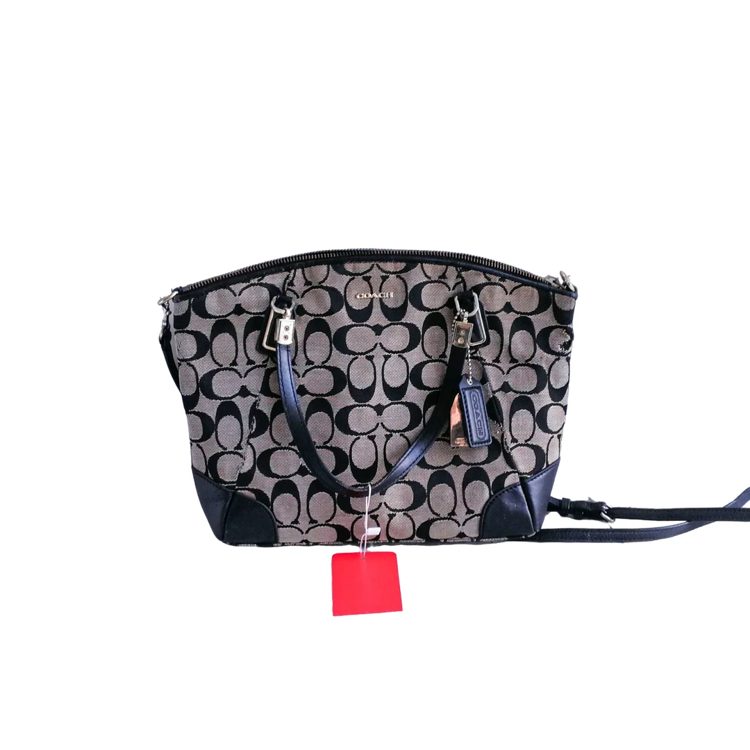 95新  coach 黑老花饺子包 052401